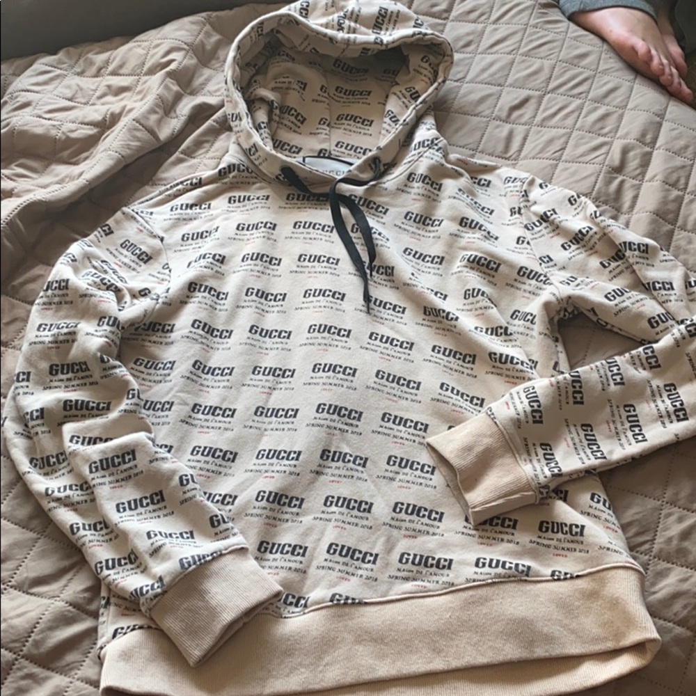 Gucci sweatshirt